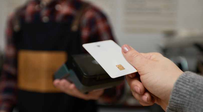 https://b.veritasbanking.com/How Does a Contactless Payment Card Work?